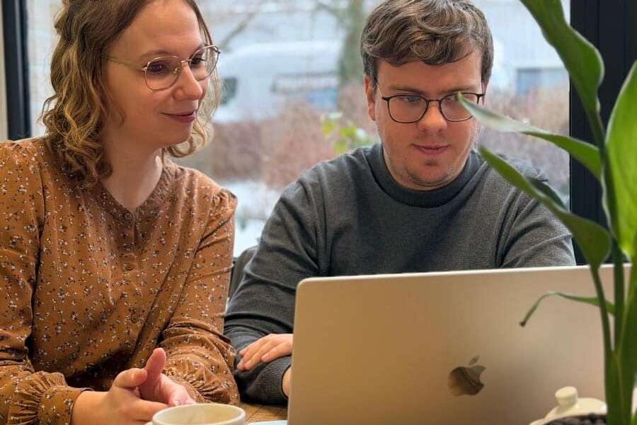 bizzon partner it bedrijf software en marketingspecialist nybe team (1)